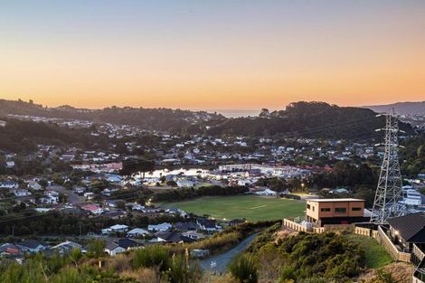 Photo of property in 1 Stunsail Lane, Whitby, Porirua, 5024