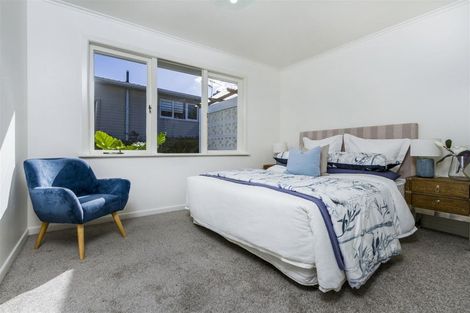 Photo of property in 1/36 Lyttelton Avenue, Forrest Hill, Auckland, 0620