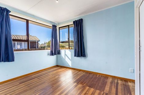 Photo of property in 32 Sullivan Avenue, Mangere Bridge, Auckland, 2022