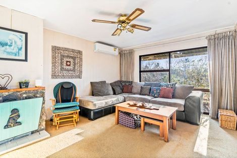 Photo of property in 32 Sullivan Avenue, Mangere Bridge, Auckland, 2022