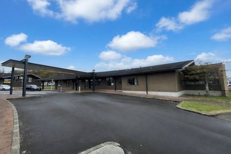 Photo of property in 12 Oma Hoiho Place, Westgate, Auckland, 0614