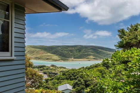 Photo of property in 22 Kiriwai Road, Paremata, Porirua, 5024