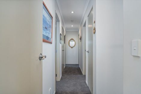 Photo of property in 20b Cholmondeley Crescent, Whitianga, 3510