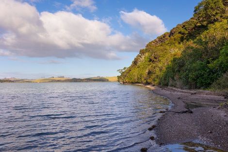 Photo of property in 886 Purerua Road, Te Ti Mangonui, Kerikeri, 0294