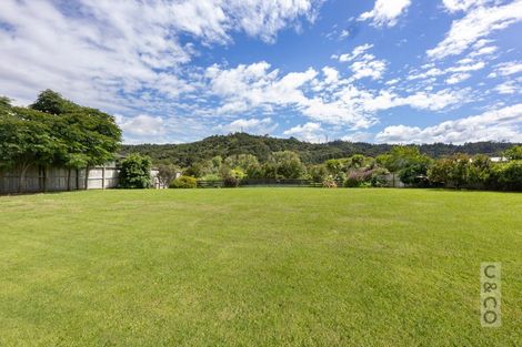 Photo of property in 16 Fruitlands Road, Kumeu, 0810