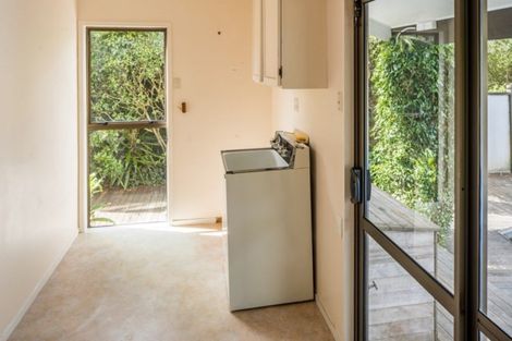 Photo of property in 68 Kahu Road, Paremata, Porirua, 5024
