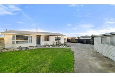 Photo of property in 11 Garvins Road, Hornby, Christchurch, 8042