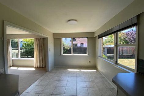 Photo of property in 318 Avonhead Road, Avonhead, Christchurch, 8042