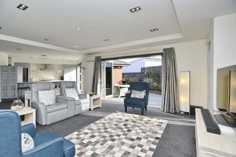 Photo of property in 18 Oratia Grove, Northwood, Christchurch, 8051