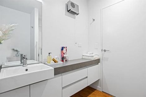 Photo of property in 8/283 Brougham Street, Sydenham, Christchurch, 8023