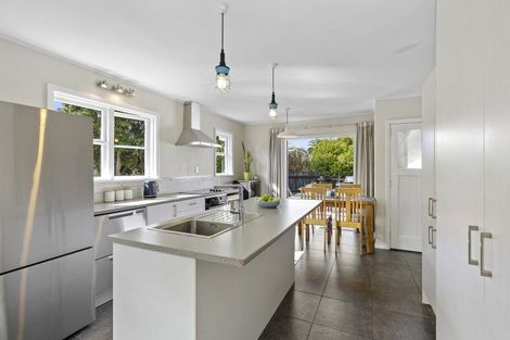 Photo of property in 9 Huia Grove, Elderslea, Upper Hutt, 5018