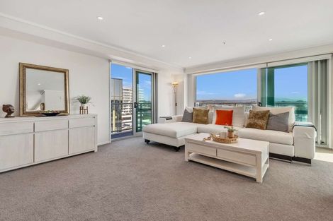 Photo of property in 12/72a Devonport Road, Tauranga, 3110