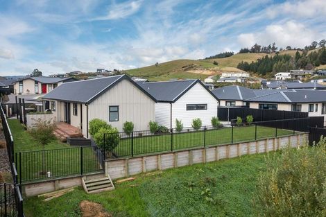 Photo of property in 64 Heathfield Drive, Mosgiel, 9024