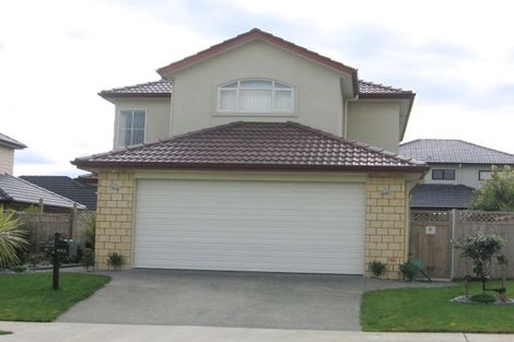 Photo of property in 16 Coachman Drive, Flat Bush, Auckland, 2016