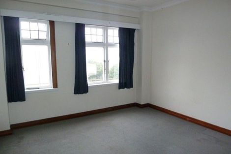Photo of property in Elms Court Flats, 4/367 The Terrace, Te Aro, Wellington, 6011