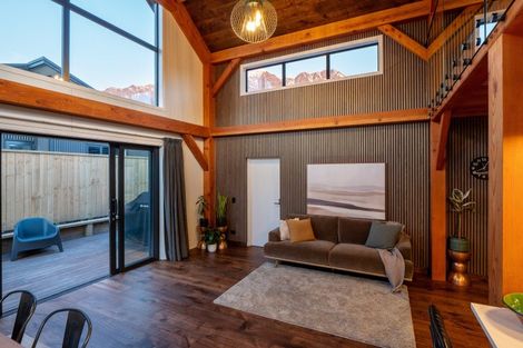 Photo of property in 10 Rushland Road, Jacks Point, 9371