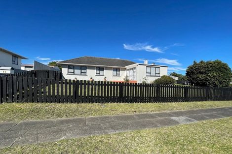 Photo of property in 86 Manuka Street, Castlecliff, Whanganui, 4501