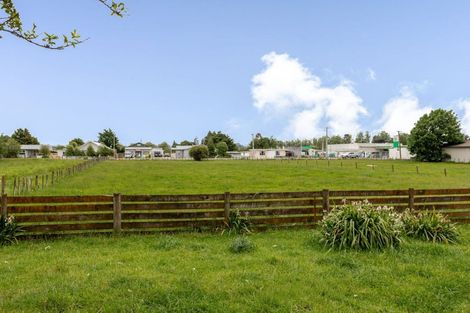 Photo of property in 102 Regent Street, Pahiatua, 4910