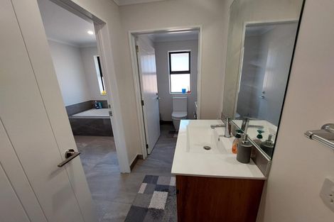 Photo of property in 6 Feather Place, Rolleston, 7615