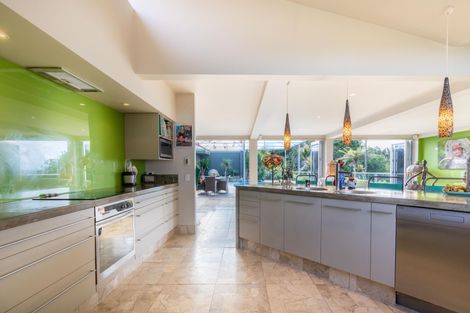 Photo of property in 70 Scenic Drive, Titirangi, Auckland, 0604