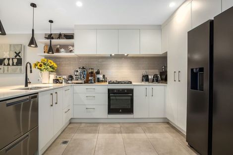Photo of property in 5a Breakwater Way, Whitby, Porirua, 5024