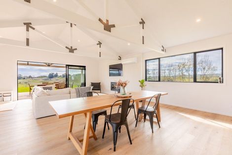 Photo of property in 1 Braehead Road, Otane, 4277