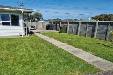 Photo of property in 48a Whites Line West, Woburn, Lower Hutt, 5010
