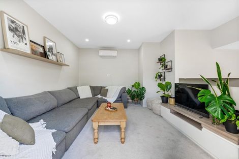 Photo of property in 21c Cherry Tree Place, Massey, Auckland, 0614
