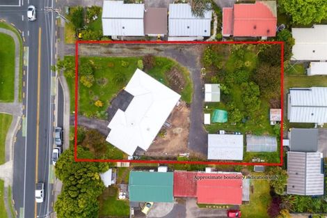 Photo of property in 9 Pomaria Road, Henderson, Auckland, 0610