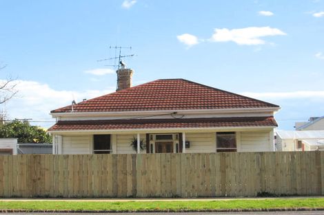 Photo of property in 719 Mackay Street, Thames, 3500