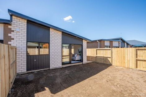 Photo of property in 4/22 Dalgliesh Avenue, Forest Lake, Hamilton, 3200