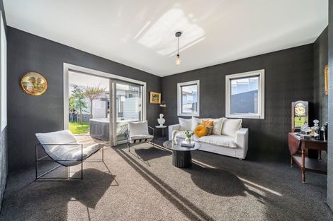 Photo of property in 5 Helm Place, Whitby, Porirua, 5024