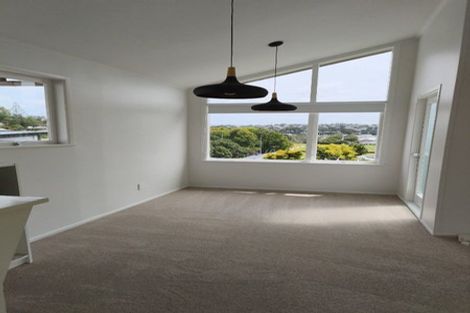 Photo of property in 40 Velma Road, Hillcrest, Auckland, 0627