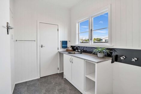 Photo of property in 36 Wilton Street, Levin, 5510