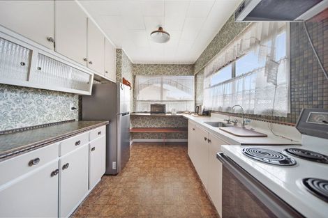 Photo of property in 70 Walworth Avenue, Pakuranga Heights, Auckland, 2010