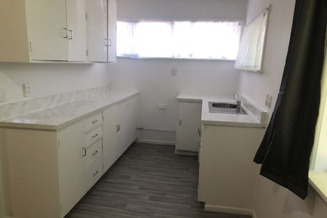 Photo of property in 1/68 Titirangi Road, New Lynn, Auckland, 0600