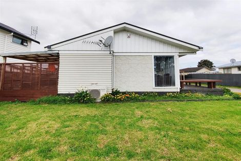 Photo of property in 70 Raglan Street, Mangere East, Auckland, 2024