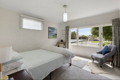 Photo of property in 32 Bellevue Road, Brookfield, Tauranga, 3110