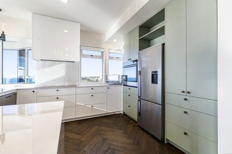 Photo of property in 5/120 Saint Aubyn Street, New Plymouth, 4310