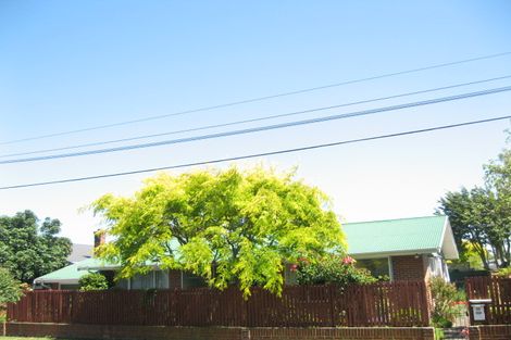 Photo of property in 17 Aylmer Street, Somerfield, Christchurch, 8024