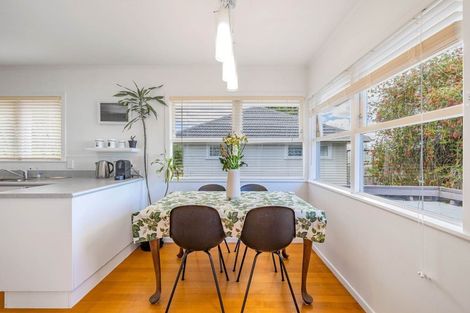 Photo of property in 37 Rosalind Road, Glenfield, Auckland, 0629