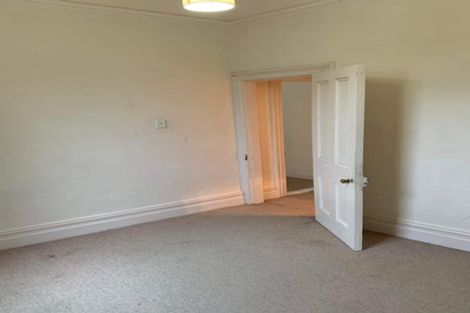 Photo of property in 2/106 Glenmore Street, Northland, Wellington, 6012