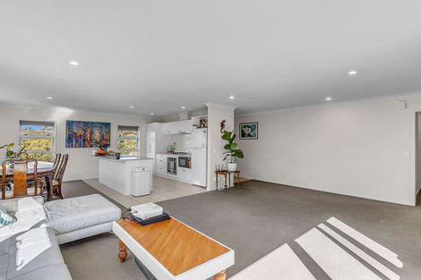 Photo of property in 10 Moonraker Place, Whitby, Porirua, 5024