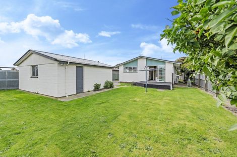 Photo of property in 27 Skerten Avenue, Hornby, Christchurch, 8042