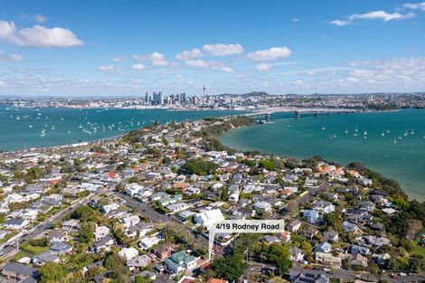 Photo of property in 4/19 Rodney Road, Northcote Point, Auckland, 0627