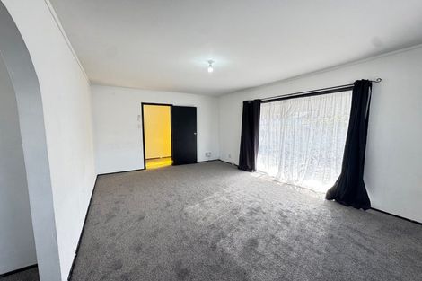 Photo of property in 391 Bucklands Beach Road, Bucklands Beach, Auckland, 2012