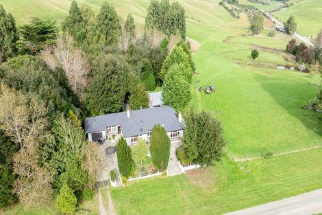 Photo of property in 28 Mandeville Road, Hokonui, Winton, 9782