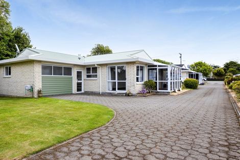 Photo of property in 9a Miro Street, Merrilands, New Plymouth, 4312