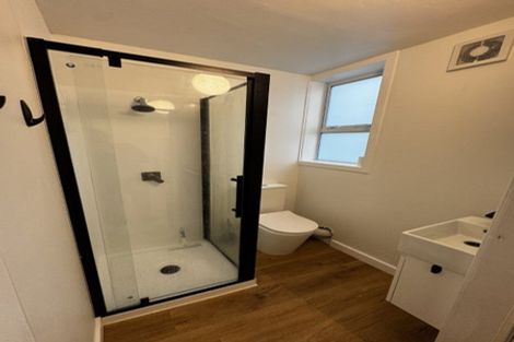 Photo of property in 7/127 Queens Drive, Lyall Bay, Wellington, 6022