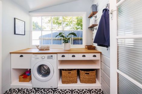 Photo of property in 4 Millar Street, Roslyn, Palmerston North, 4414